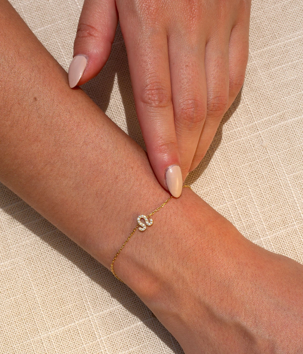 Bracelet Leo (Acier Doré) 5 Bracelet Leo (Acier Doré) – Image 3