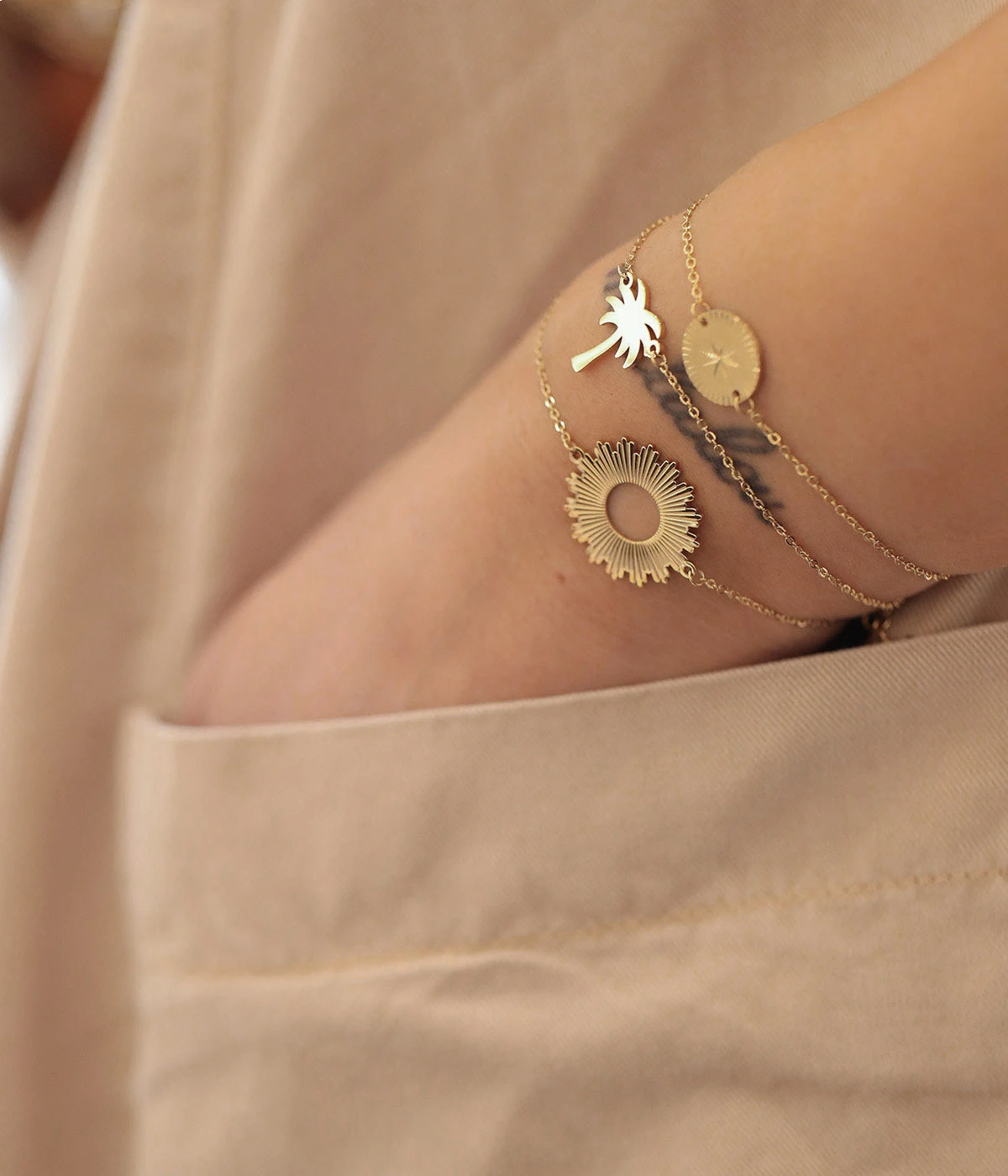 Bracelet Hélios (Acier Doré) 4 Bracelet Hélios (Acier Doré) – Image 2