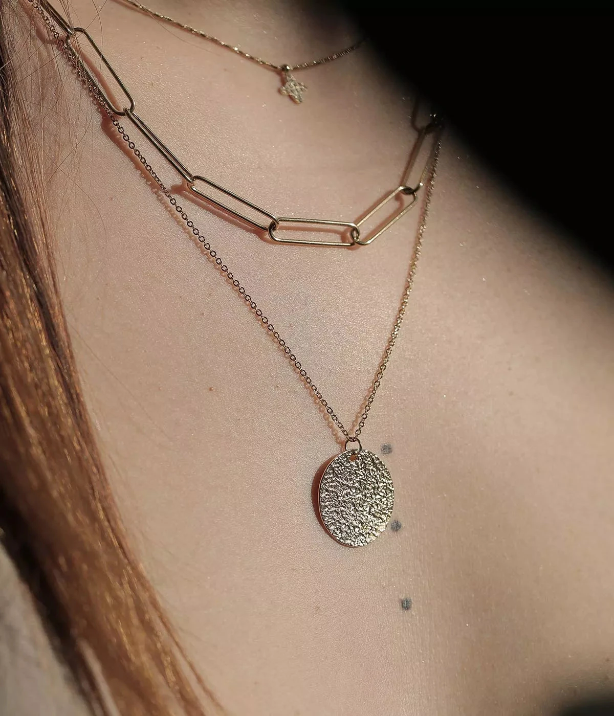 Collier Hamptons (Acier Doré) 5 Collier Hamptons (Acier Doré) – Image 3