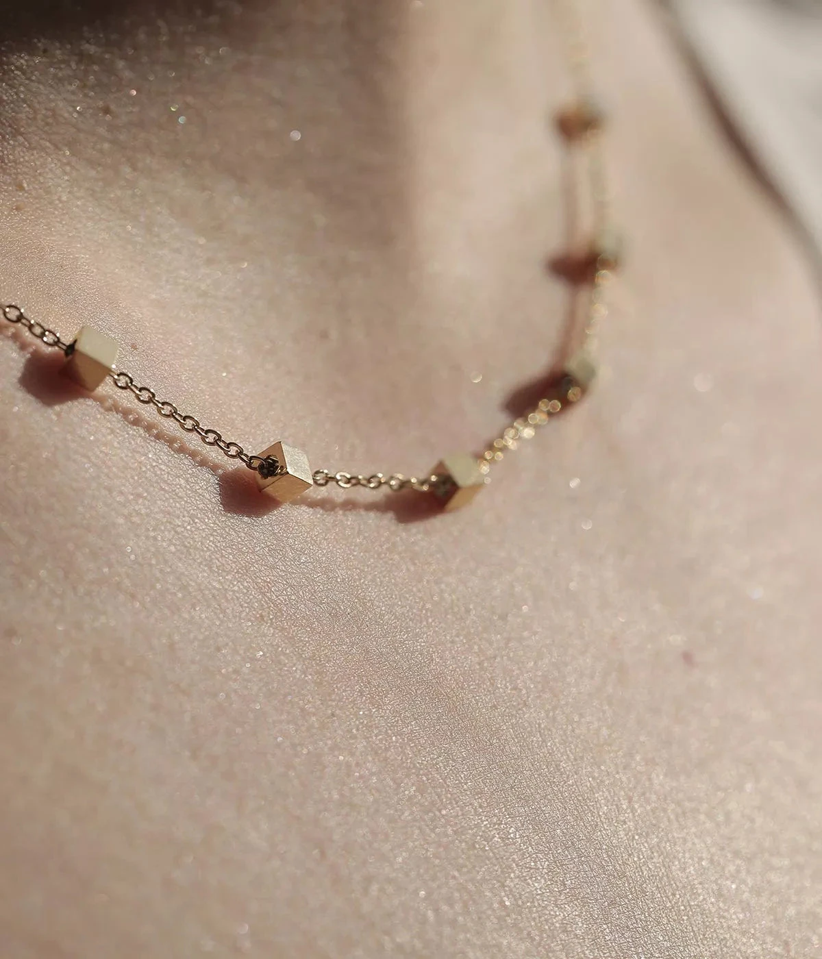 Collier Pi (Acier Doré) 4 Collier Pi (Acier Doré) – Image 2