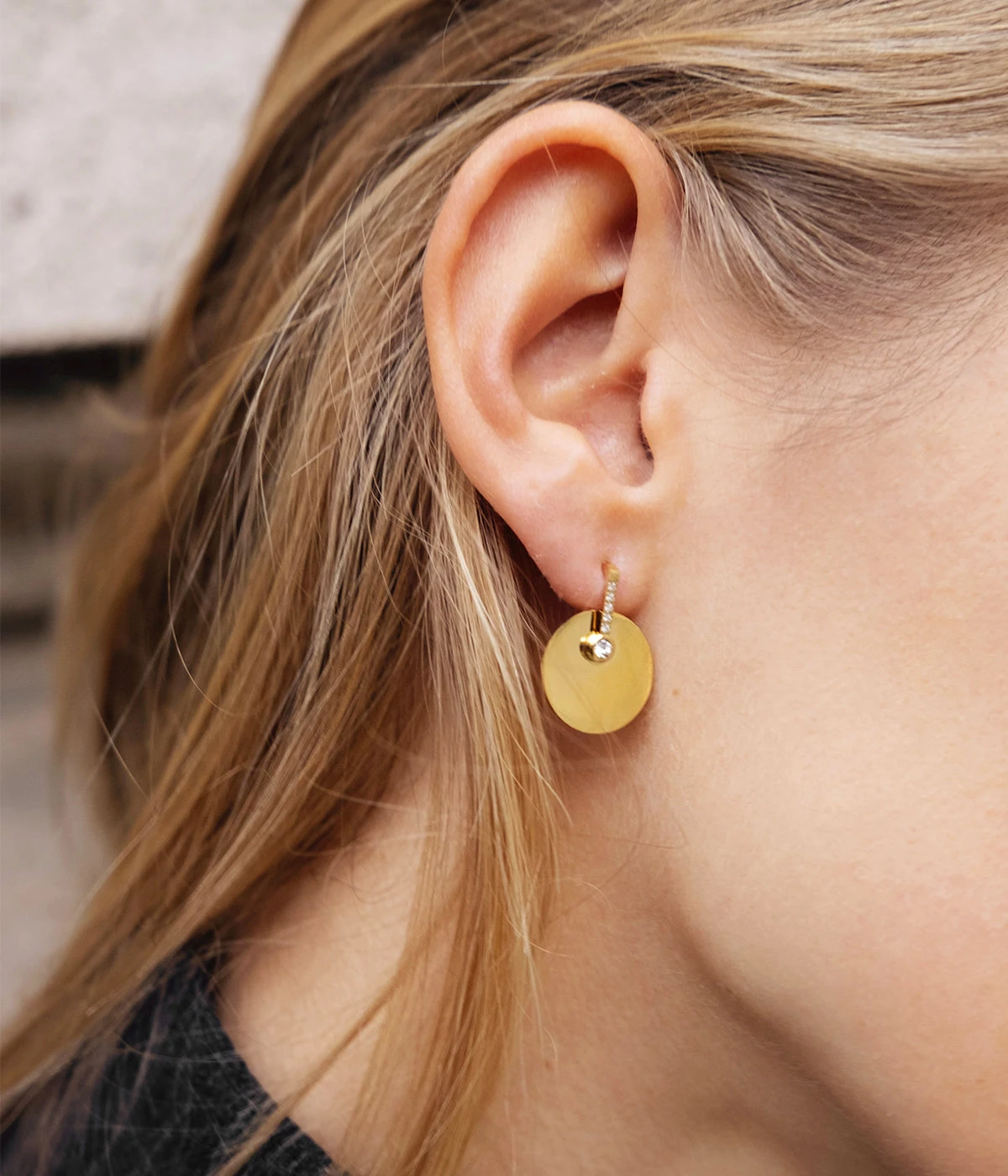 Boucles D'oreilles Anya (Acier Doré) 4 Boucles D'oreilles Anya (Acier Doré) – Image 2