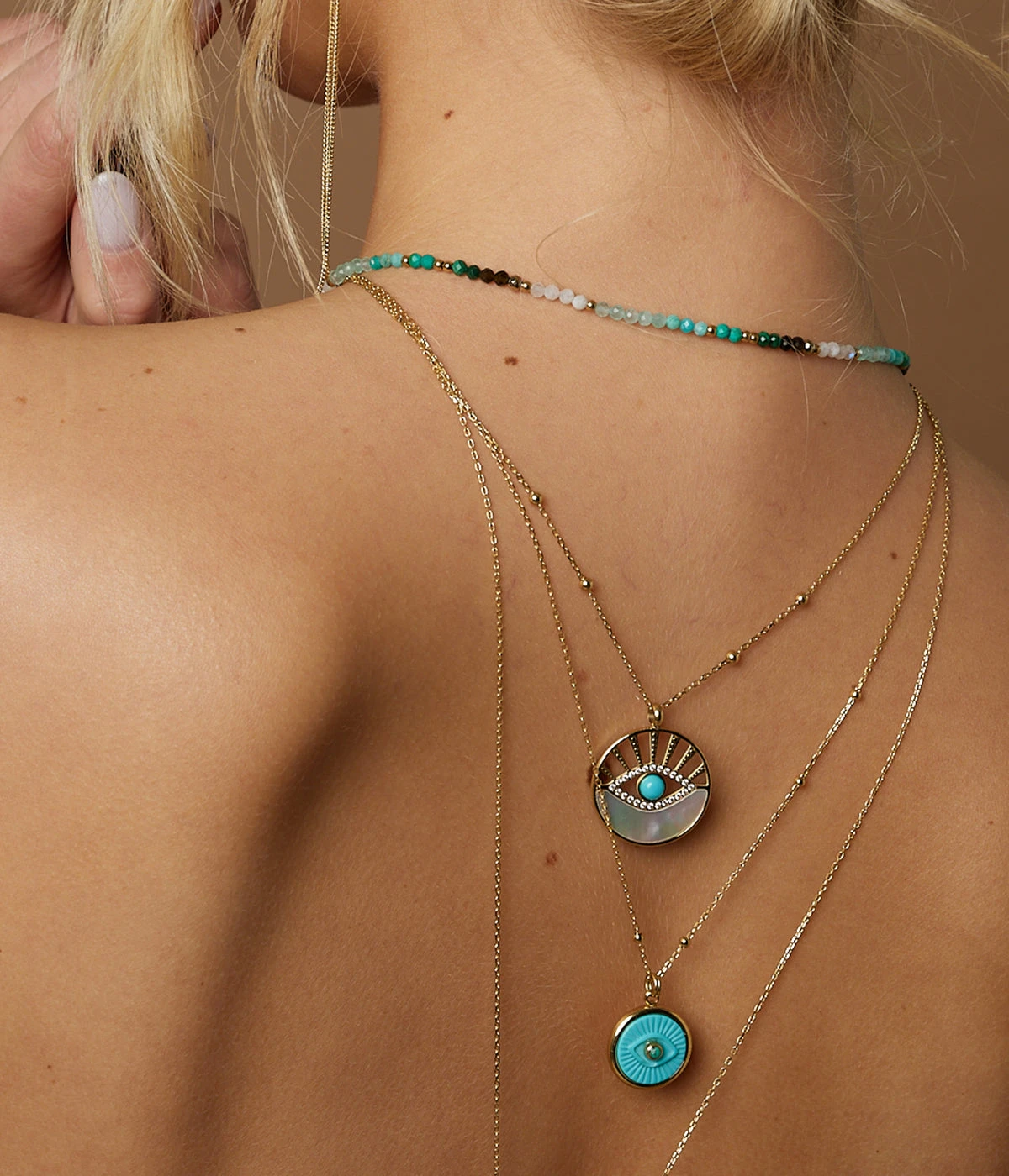 Collier Nil (Acier Doré) 4 Collier Nil (Acier Doré) – Image 2