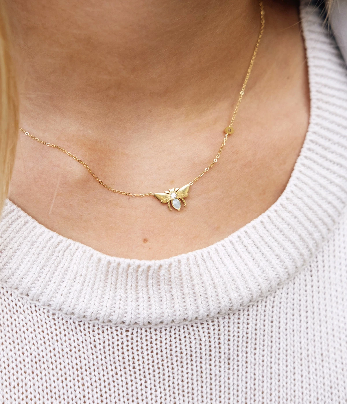 Collier Cyloeh (Acier Doré) 4 Collier Cyloeh (Acier Doré) – Image 2