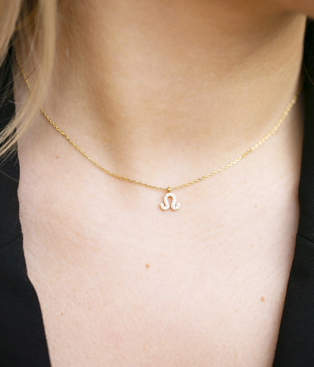 Collier Leo (Acier Doré) 4 Collier Leo (Acier Doré) – Image 2