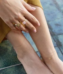 Bague Liane (Acier Doré) -Zagbijoux Boutique bague liane acier dore portee 1