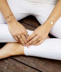 Bague Mando (Acier Doré) 11 Bague Mando (Acier Doré) -Zagbijoux Boutique bague mando acier dore portee 3