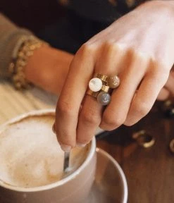 Bague Mish (Acier Doré) -Zagbijoux Boutique bague mish acier dore portee