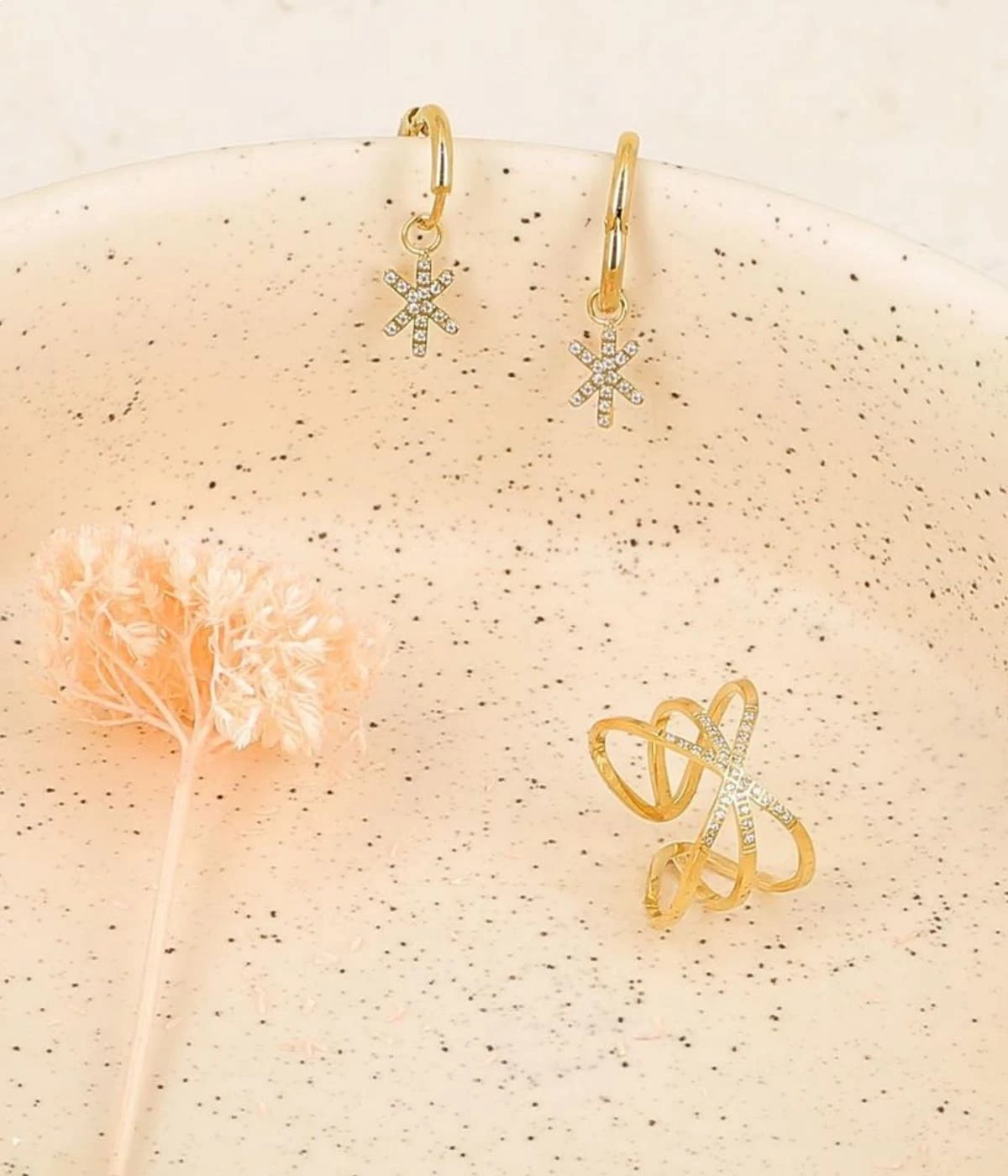 Bague OCTOBREROSE (Acier Doré) 5 Bague OCTOBREROSE (Acier Doré) – Image 3