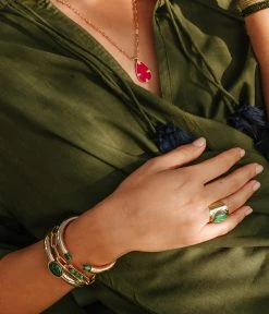 Bague Sceria (Acier Doré) -Zagbijoux Boutique bague sceria acier dore malachite portee 1