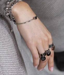 Bague Solaria (Acier) -Zagbijoux Boutique bague solaria acier portee