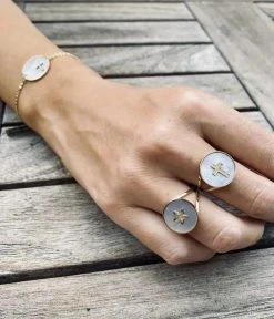 Bague Stella Maris (Acier Doré) -Zagbijoux Boutique bague stella maris acier dore portee 1