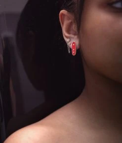 Boucles D'oreilles Chaindrops (Acier Doré) -Zagbijoux Boutique boucles doreilles chaindrops acier dore corail portees