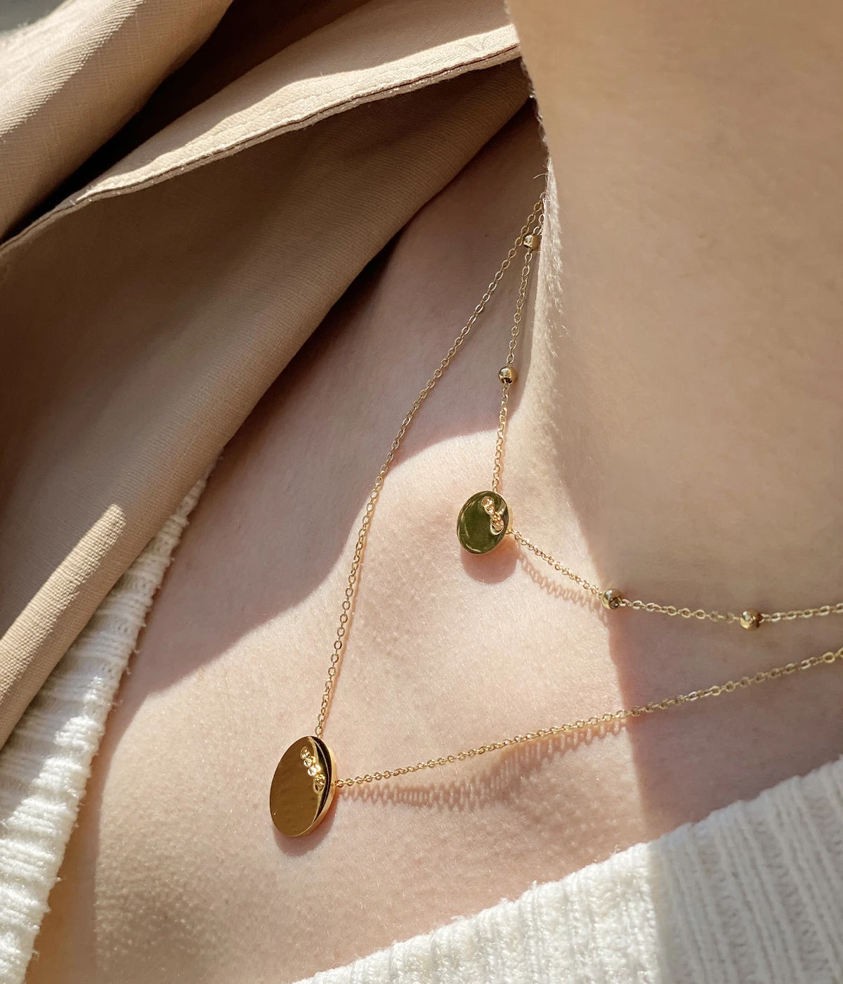 Collier Emile (Acier Doré) 4 Collier Emile (Acier Doré) – Image 2