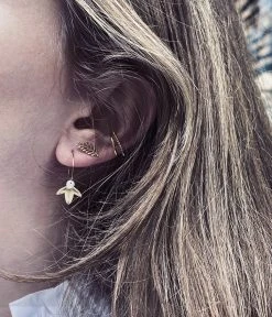 Earcuff Randa (Acier Doré) -Zagbijoux Boutique earcuff randa acier dore 3 portees